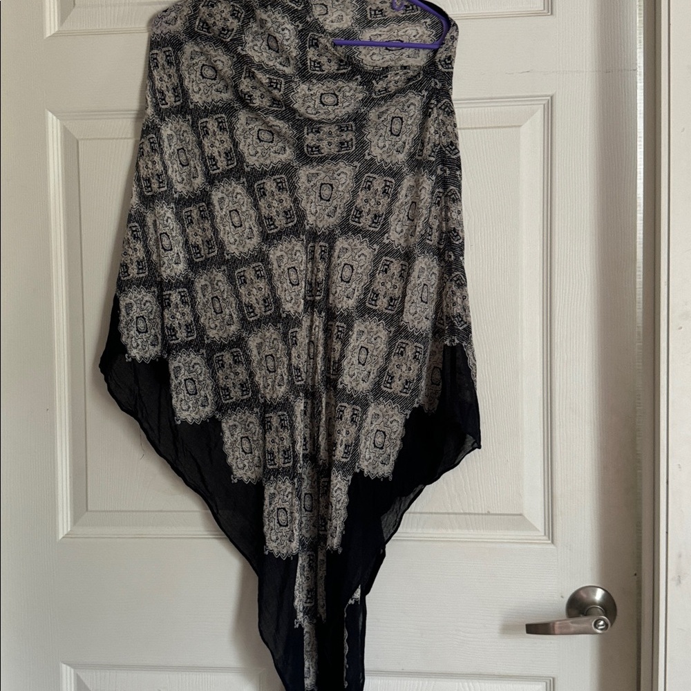 Black and White Patterned Poncho